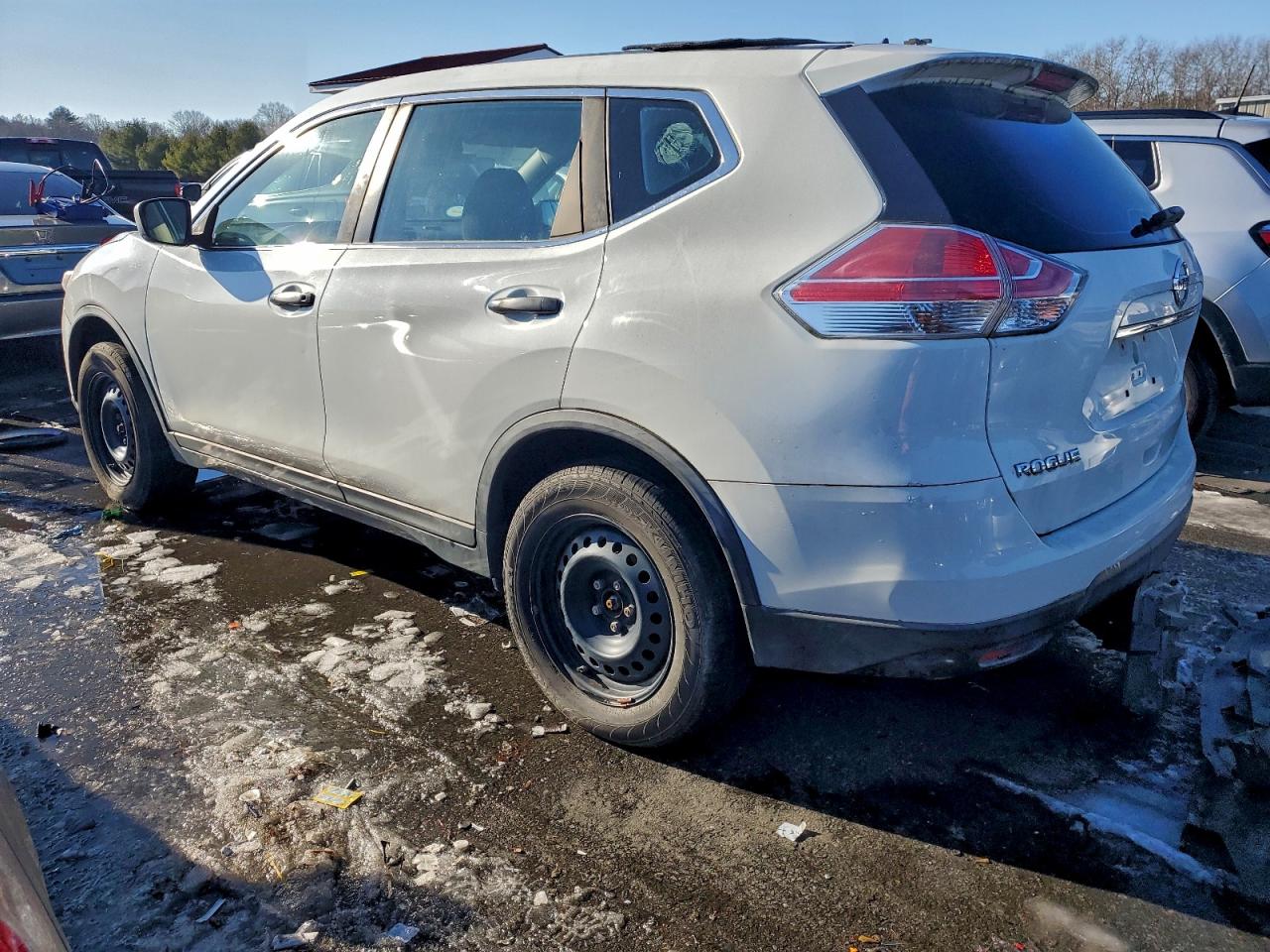 2016 NISSAN ROGUE S photo 2