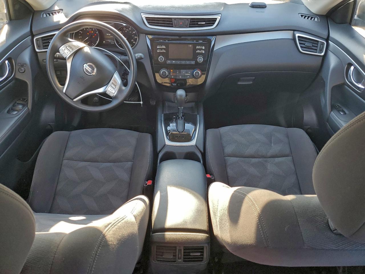2016 NISSAN ROGUE S photo 8