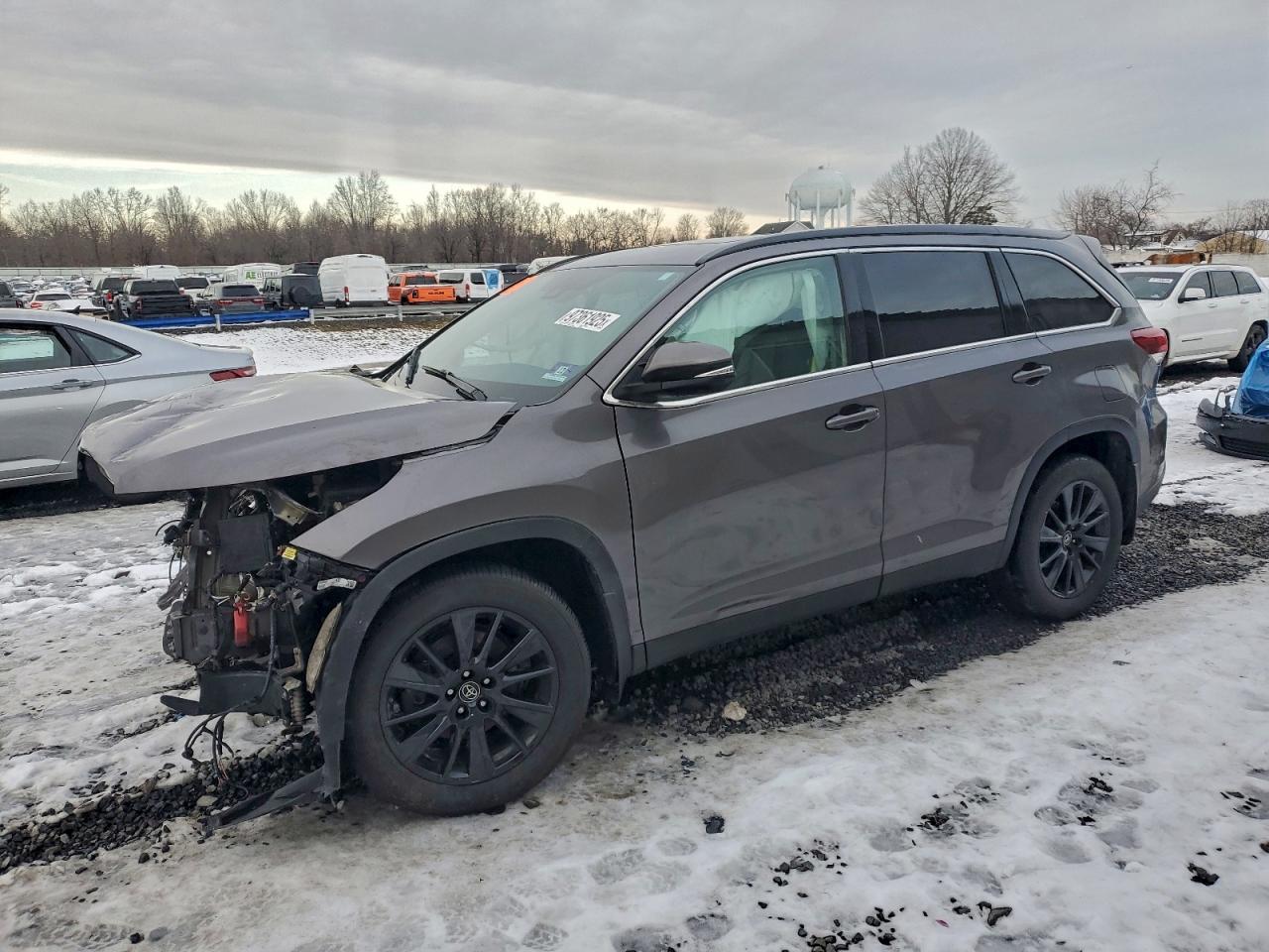2019 TOYOTA HIGHLANDER