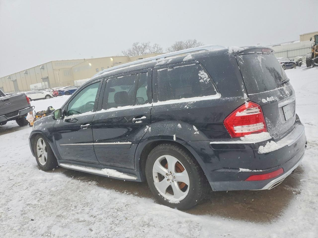 2012 MERCEDES-BENZ GL 450 4MATIC photo 2