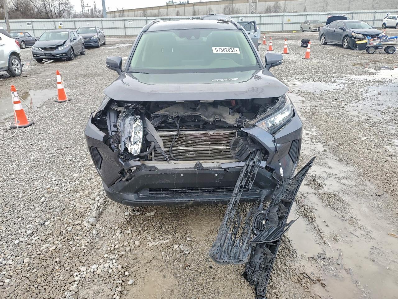 2019 TOYOTA RAV4 LE photo 13