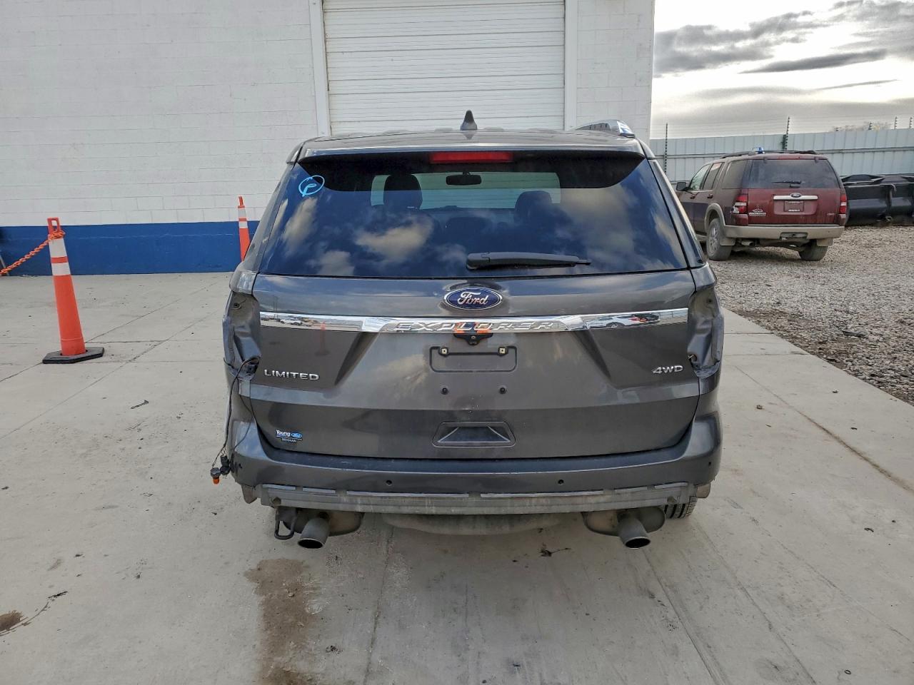 2017 FORD EXPLORER LIMITED photo 16