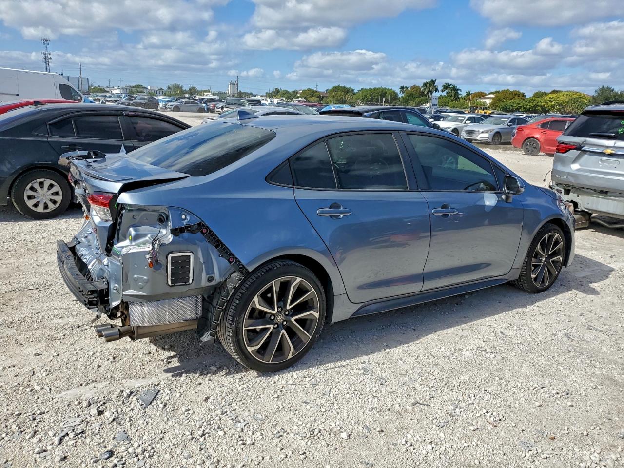 2022 TOYOTA COROLLA SE photo 3