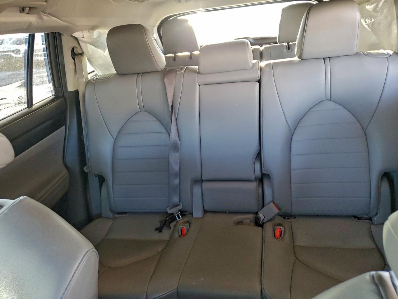2020 TOYOTA HIGHLANDER HYBRID XLE photo 19