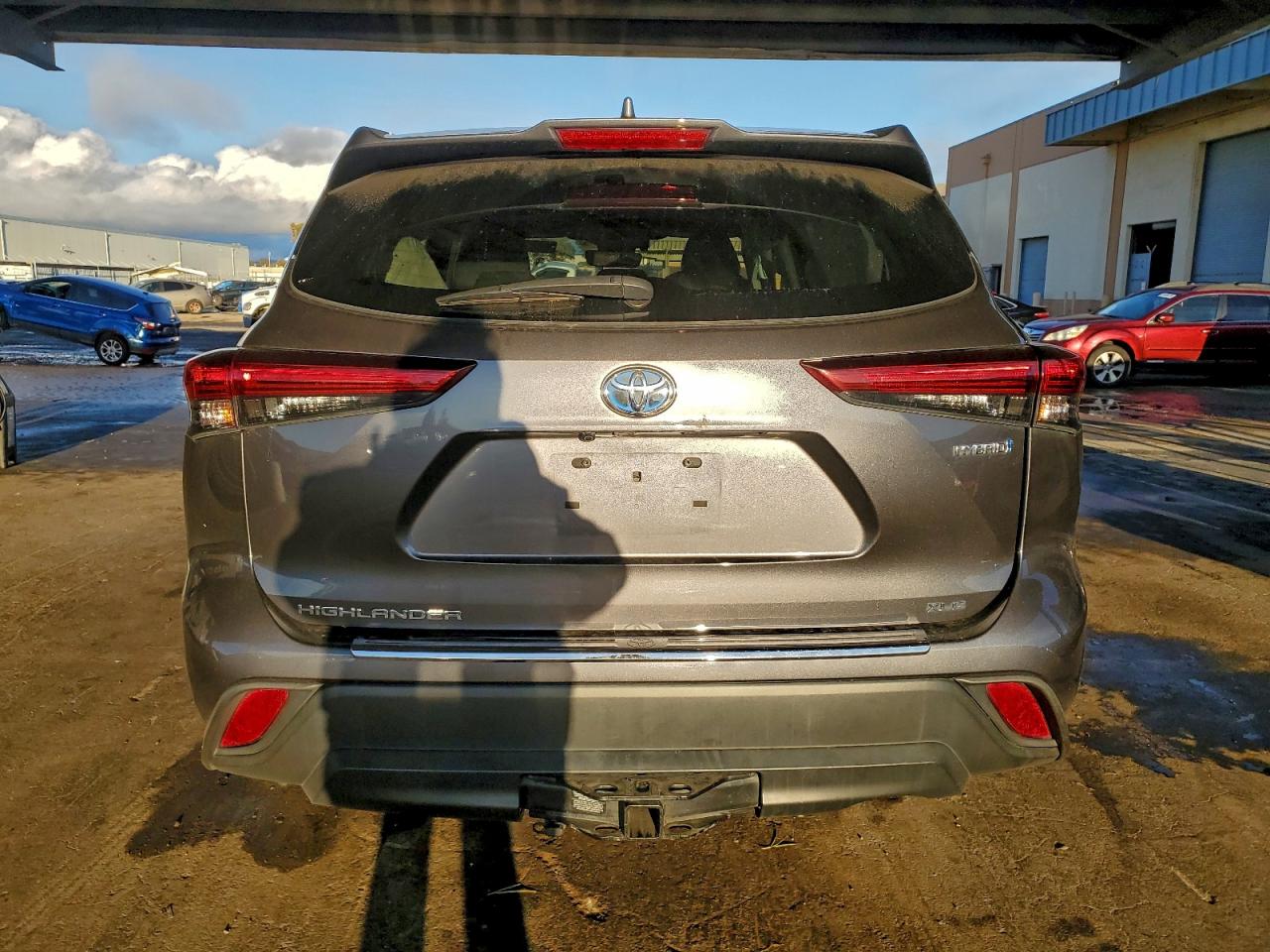 2020 TOYOTA HIGHLANDER HYBRID XLE photo 11