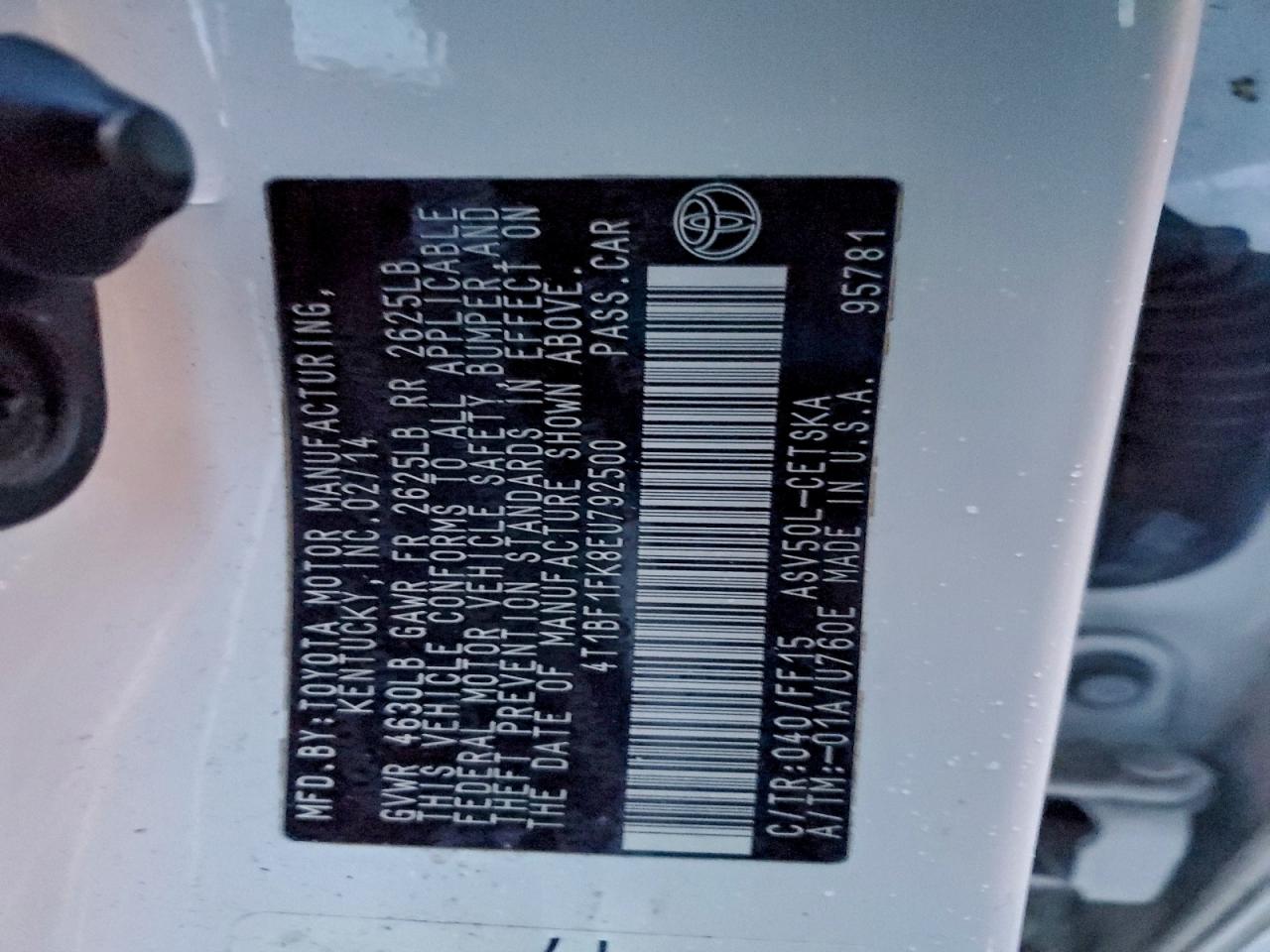 2014 TOYOTA CAMRY L photo 25