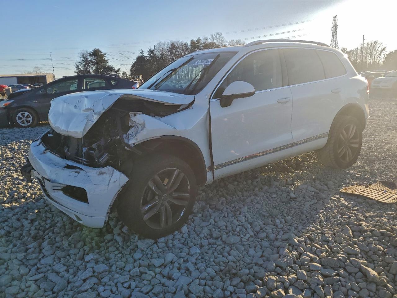2013 VOLKSWAGEN TOUAREG