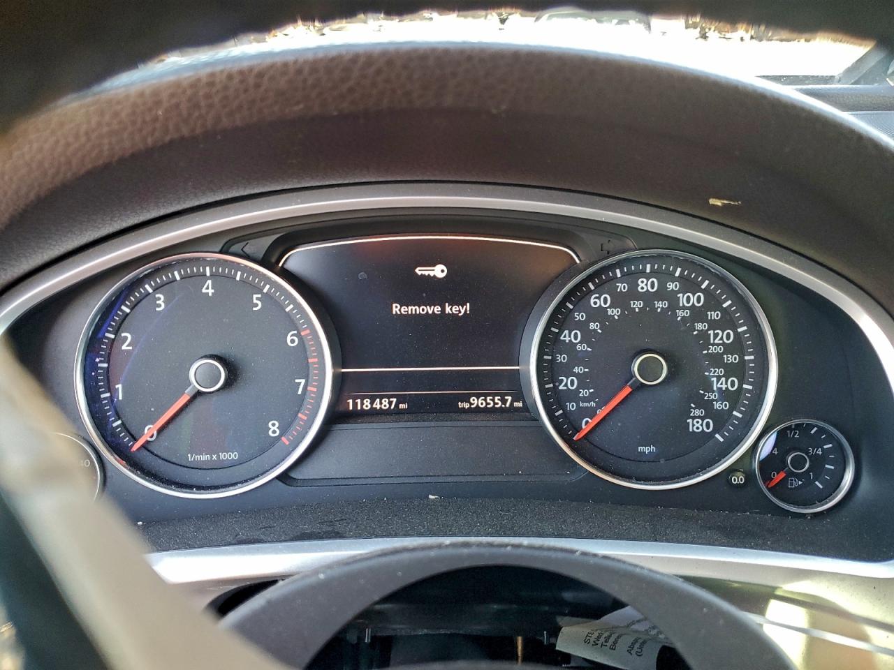 2013 VOLKSWAGEN TOUAREG V6 photo 9