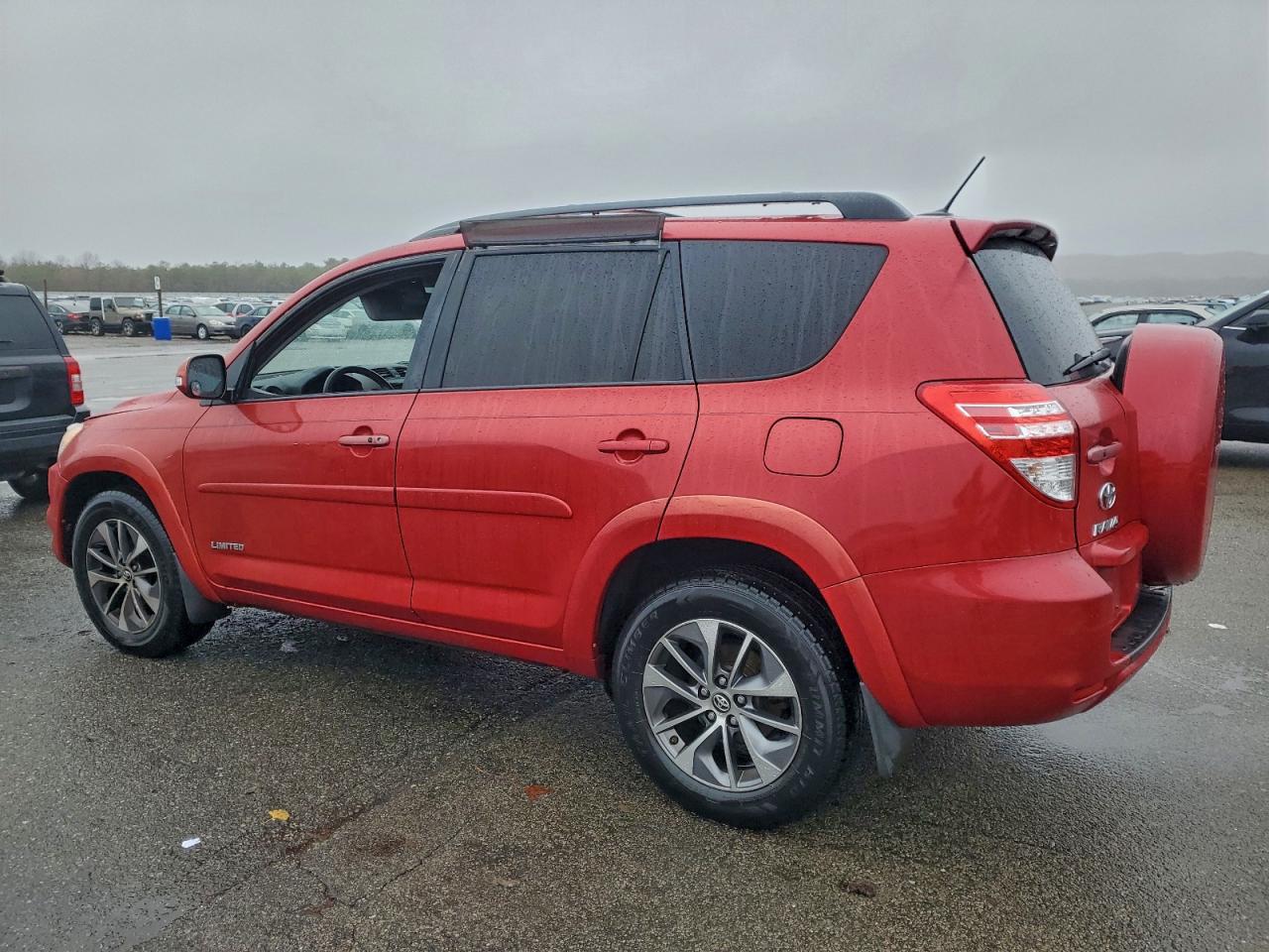 2011 TOYOTA RAV4 LIMITED photo 3