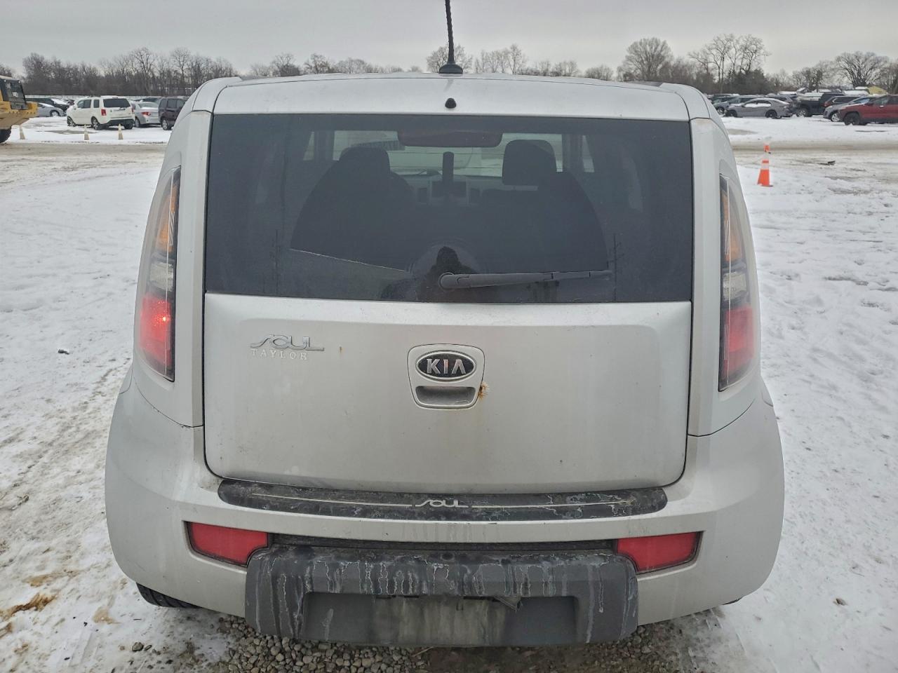 2011 KIA SOUL + photo 10