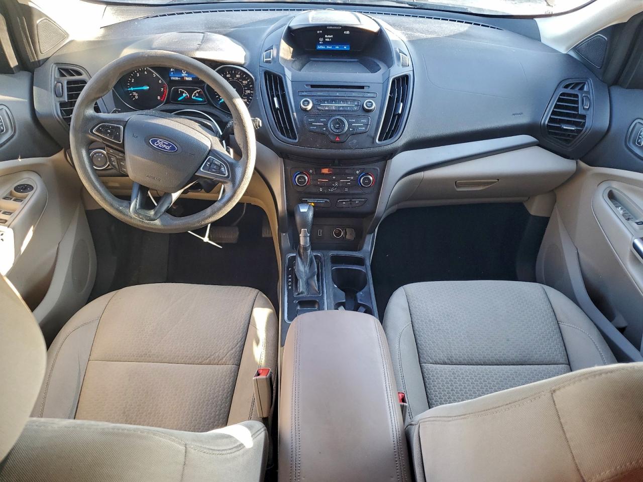 2017 FORD ESCAPE SE photo 8