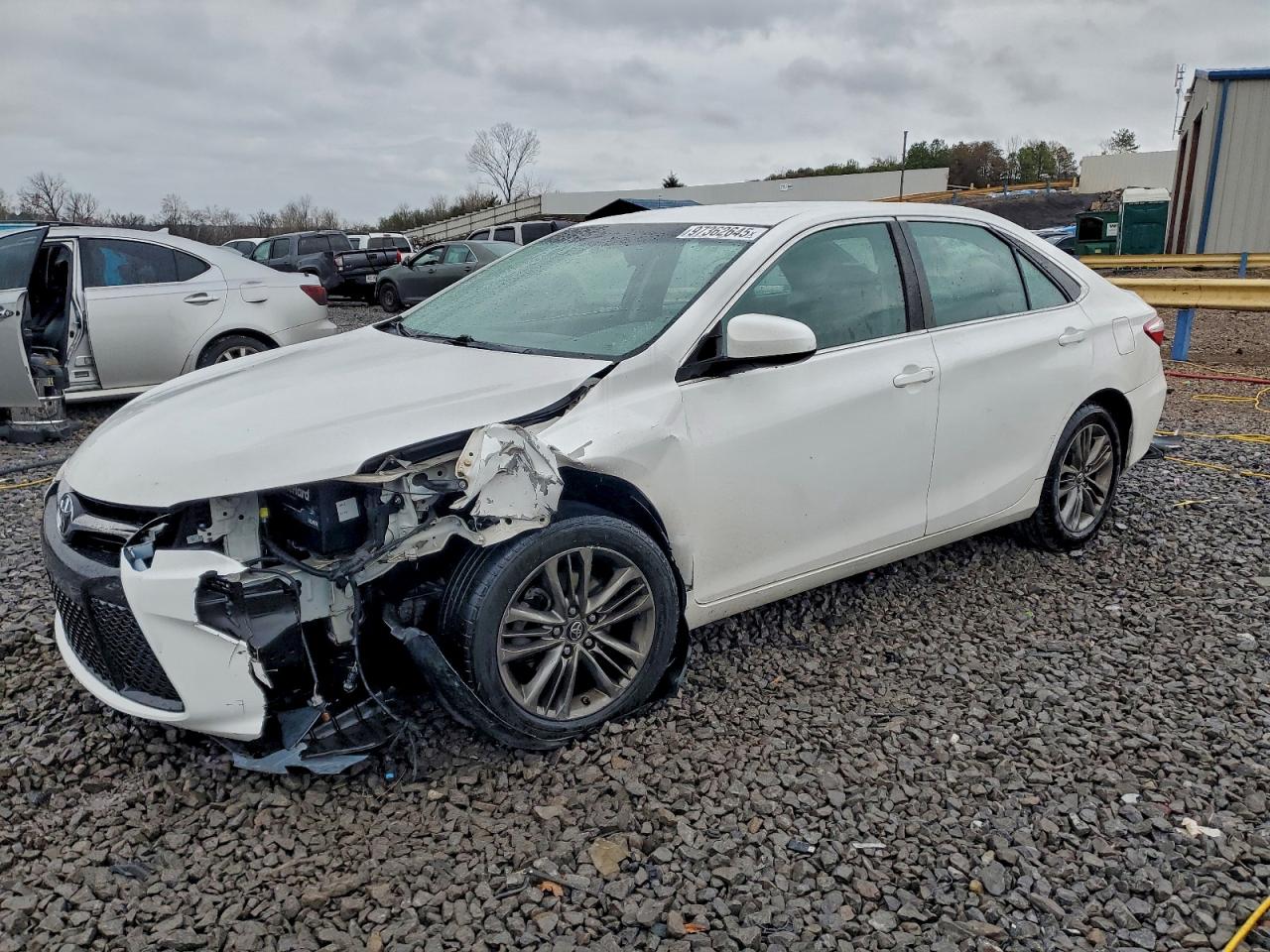 2017 TOYOTA CAMRY