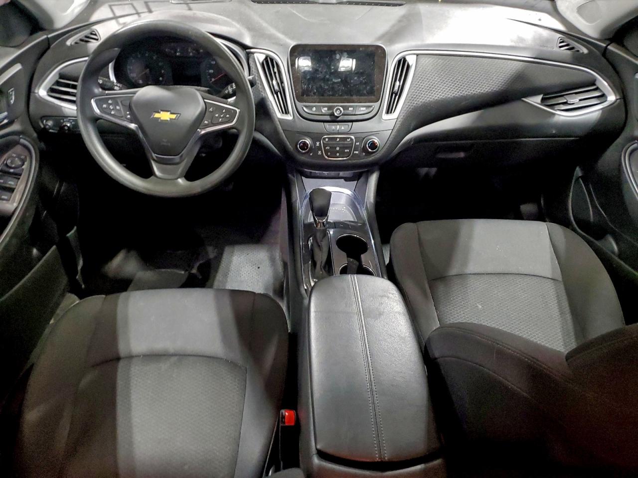 2024 CHEVROLET MALIBU LT photo 8