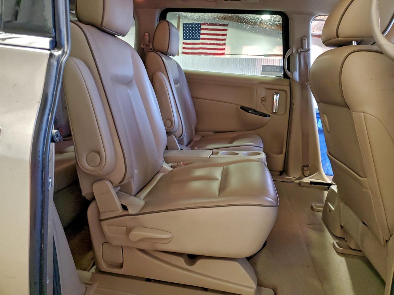 2012 NISSAN QUEST S photo 11