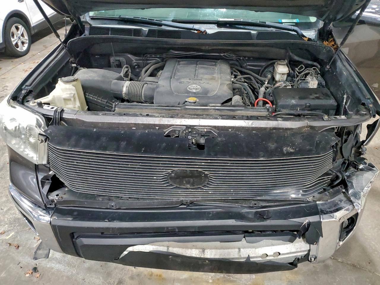 2014 TOYOTA TUNDRA CREWMAX SR5 photo 31