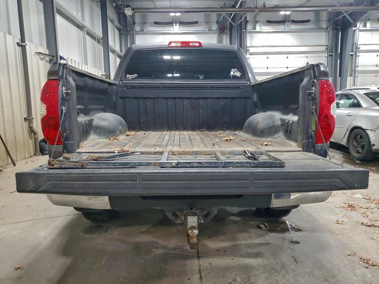 2014 TOYOTA TUNDRA CREWMAX SR5 photo 16
