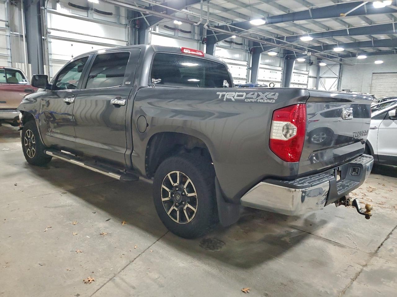 2014 TOYOTA TUNDRA CREWMAX SR5 photo 4