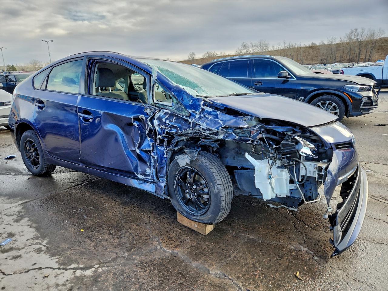 2012 TOYOTA PRIUS photo 10