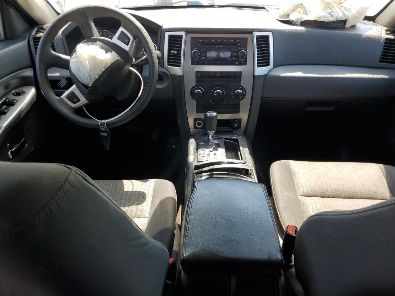 2009 JEEP GRAND CHEROKEE LAREDO photo 15