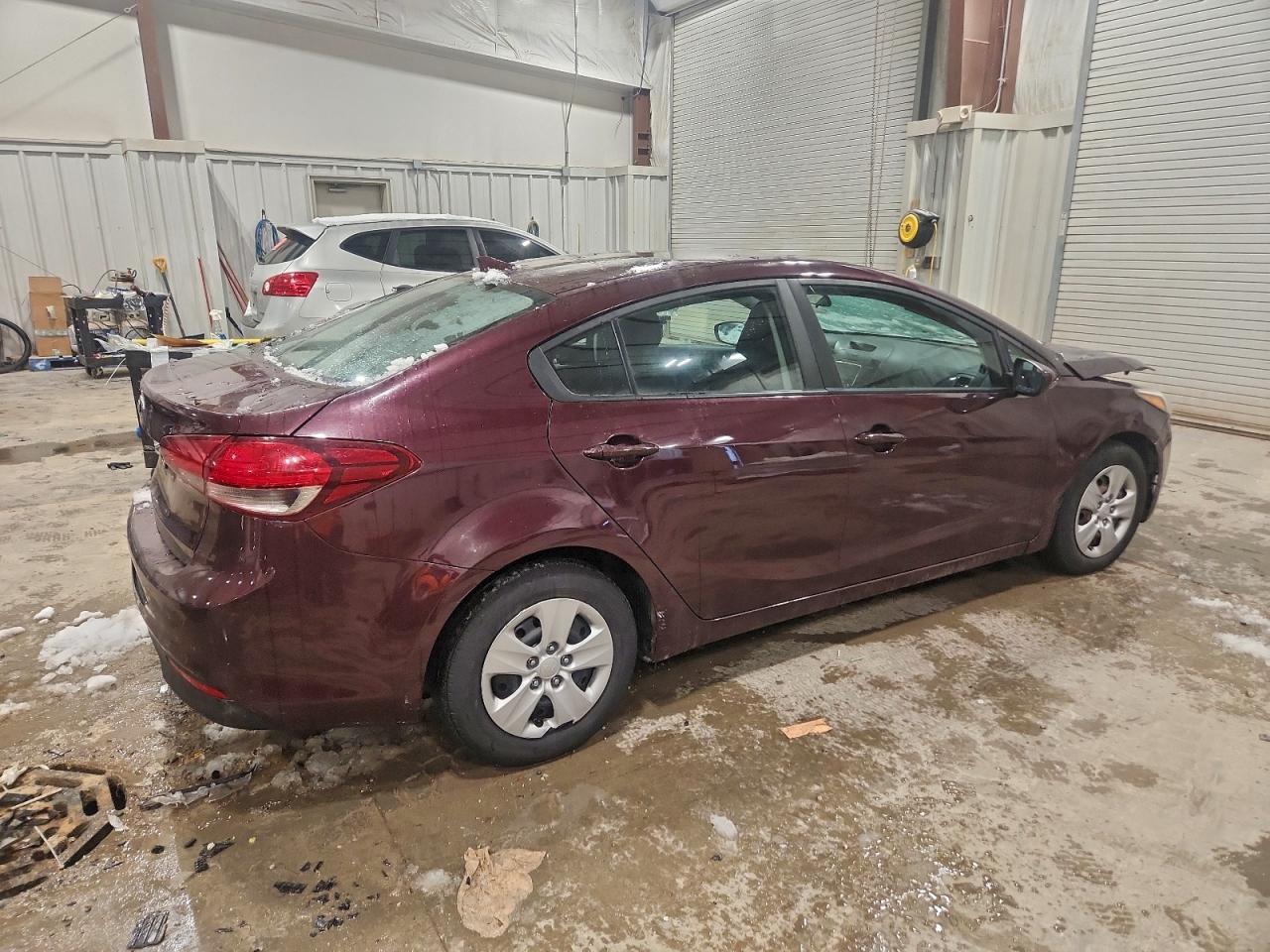 2017 KIA FORTE LX photo 3