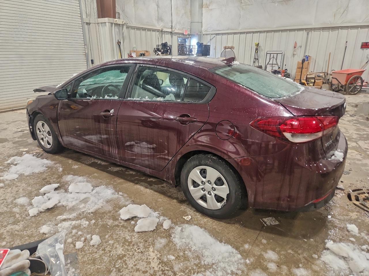 2017 KIA FORTE LX photo 2