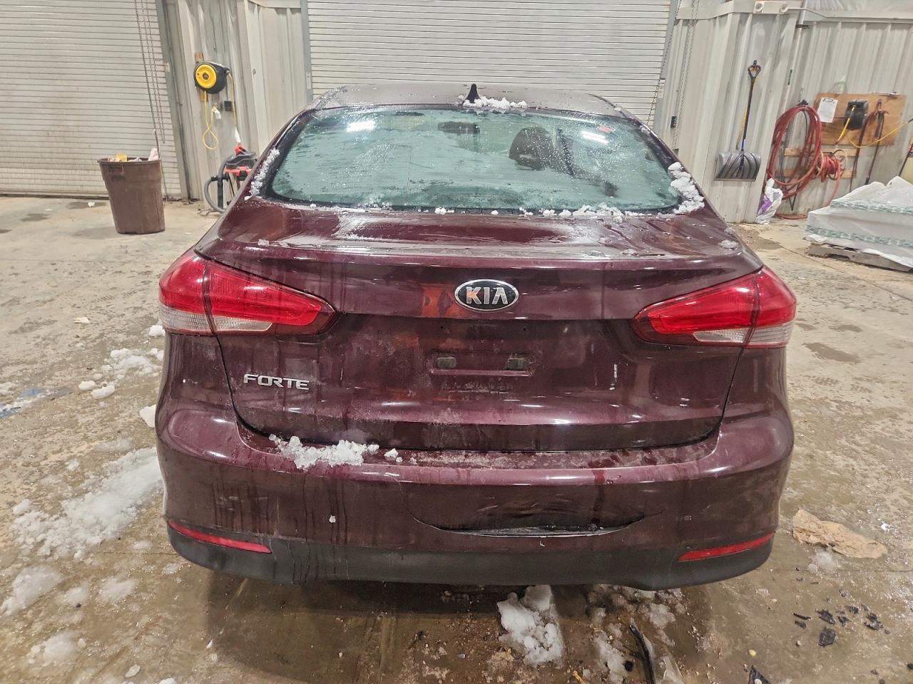 2017 KIA FORTE LX photo 6