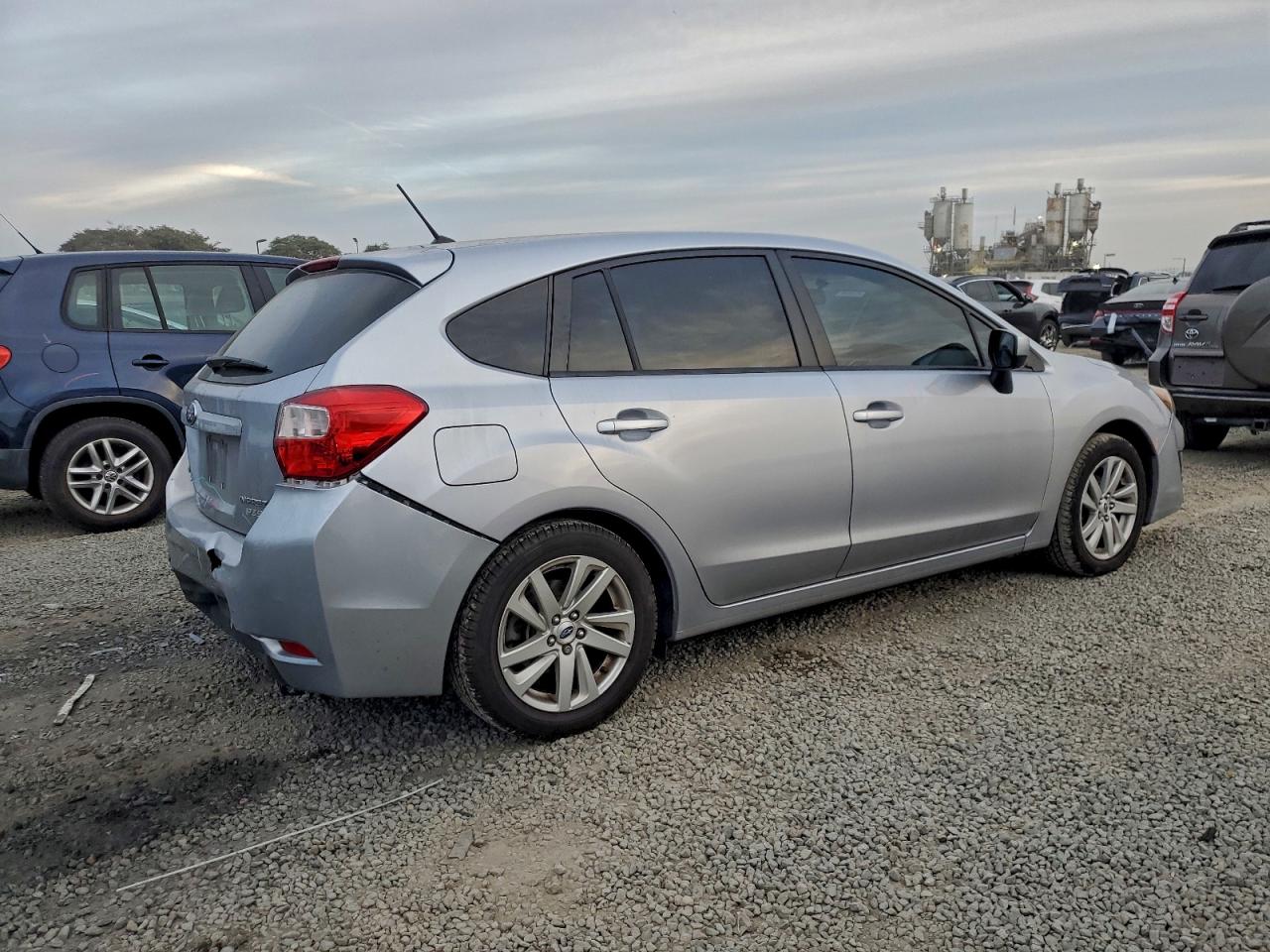2016 SUBARU IMPREZA PREMIUM photo 3