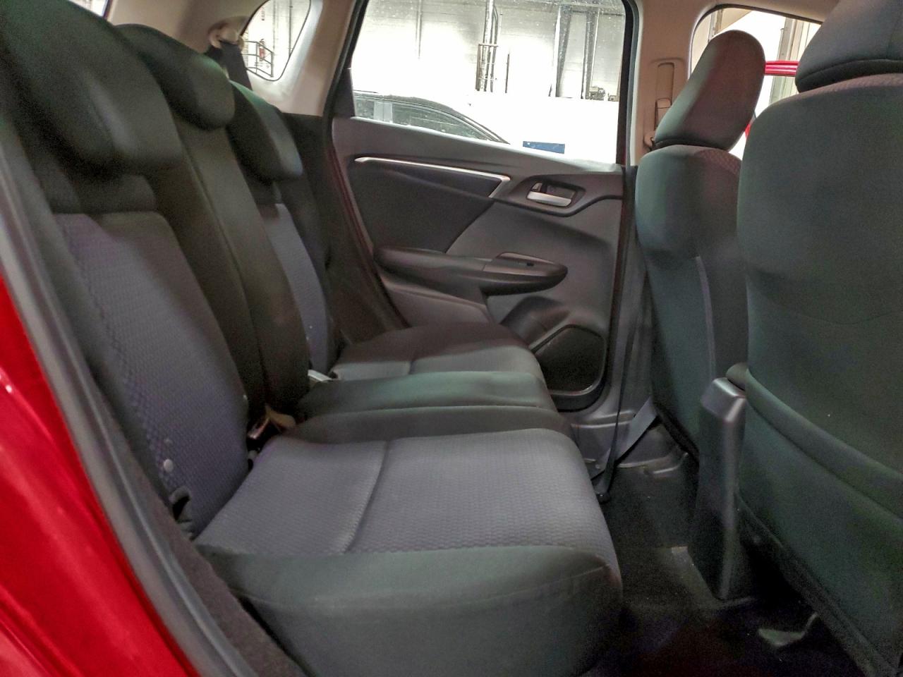 2019 HONDA FIT LX photo 31