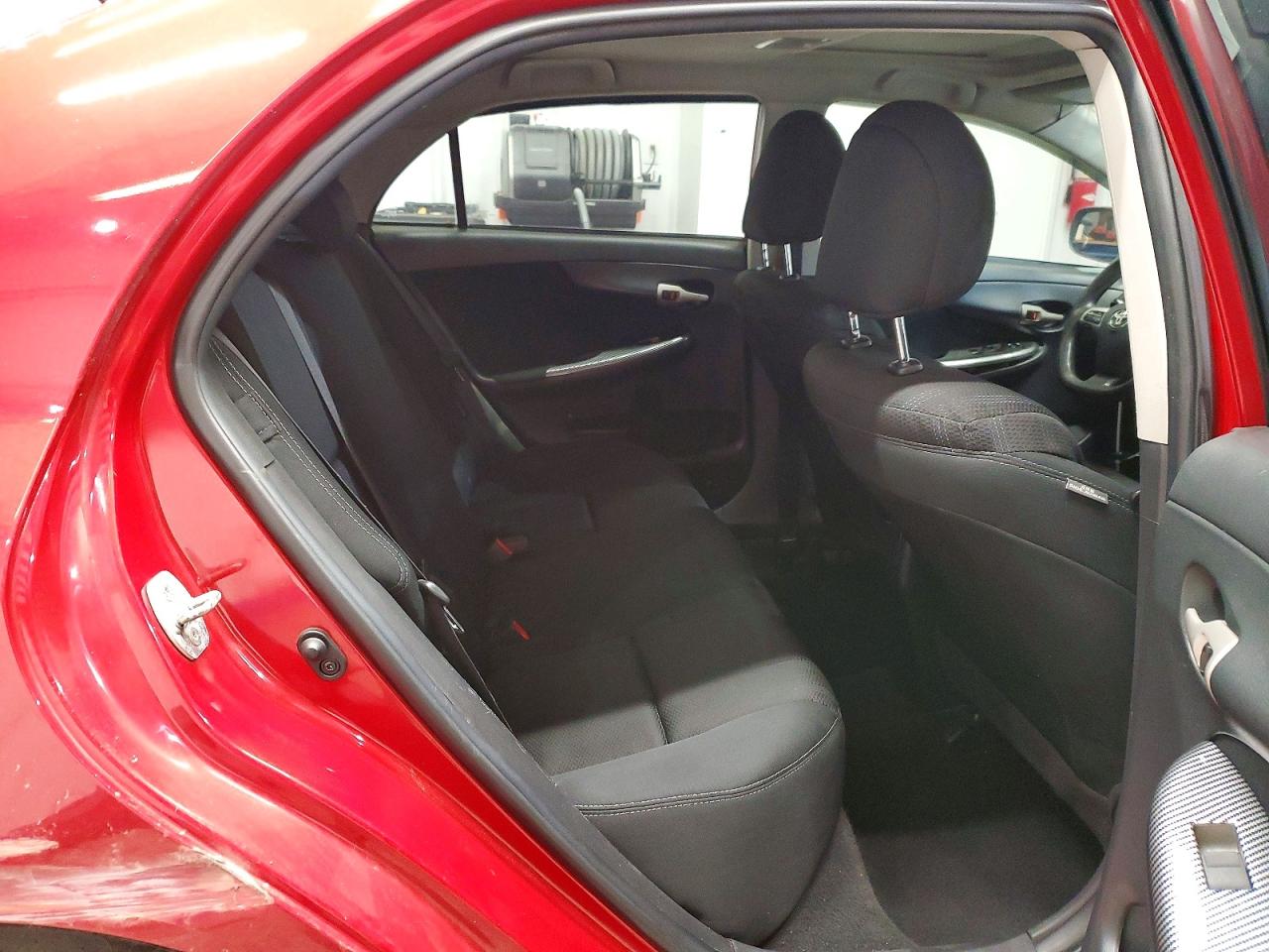 2013 TOYOTA COROLLA BASE photo 10
