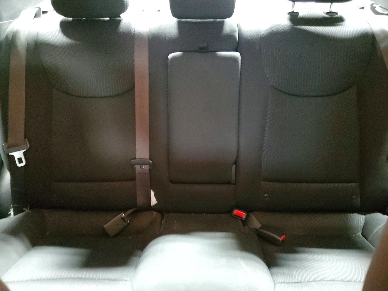 2015 HYUNDAI ELANTRA SE photo 28