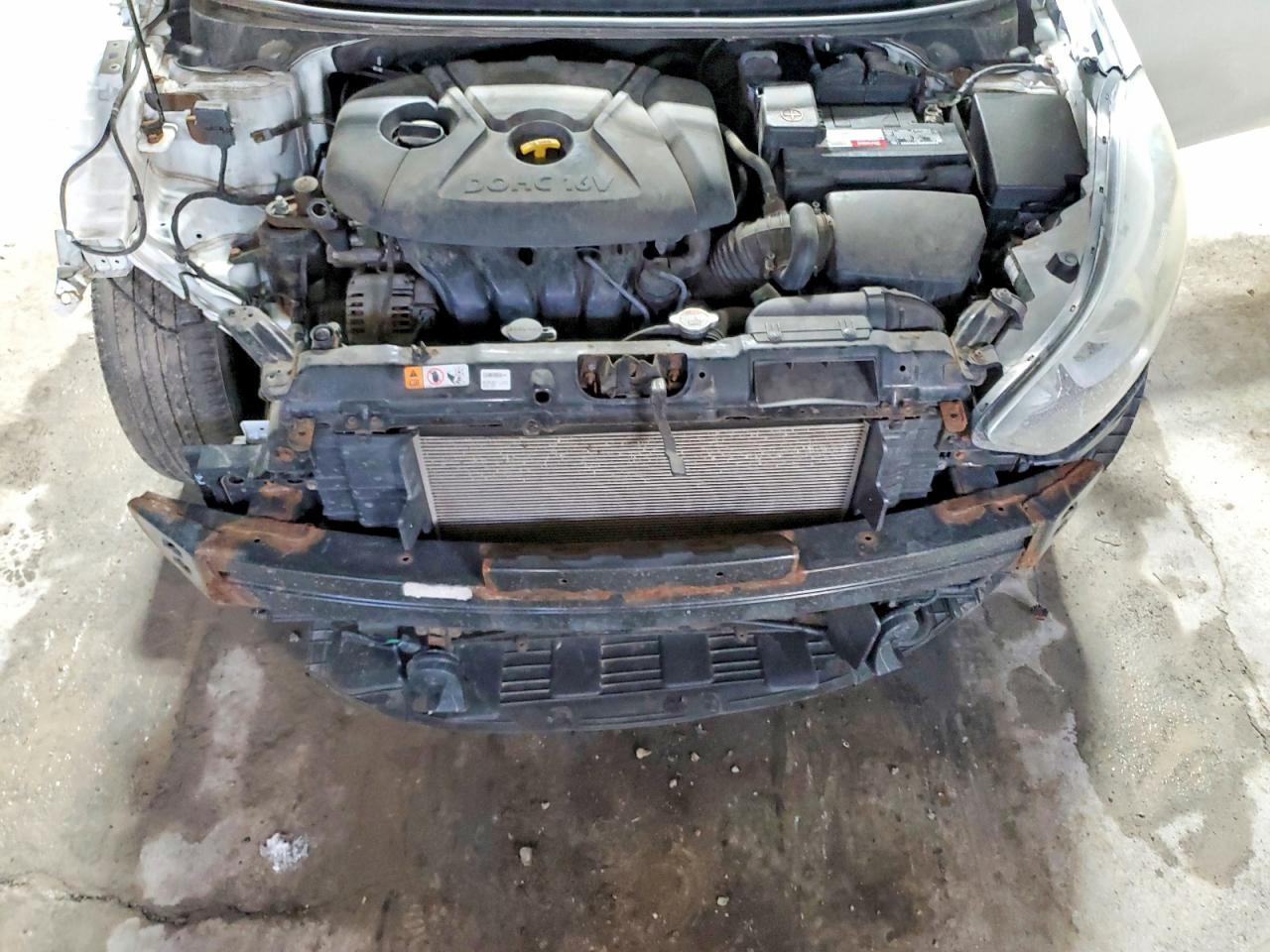 2015 HYUNDAI ELANTRA SE photo 34