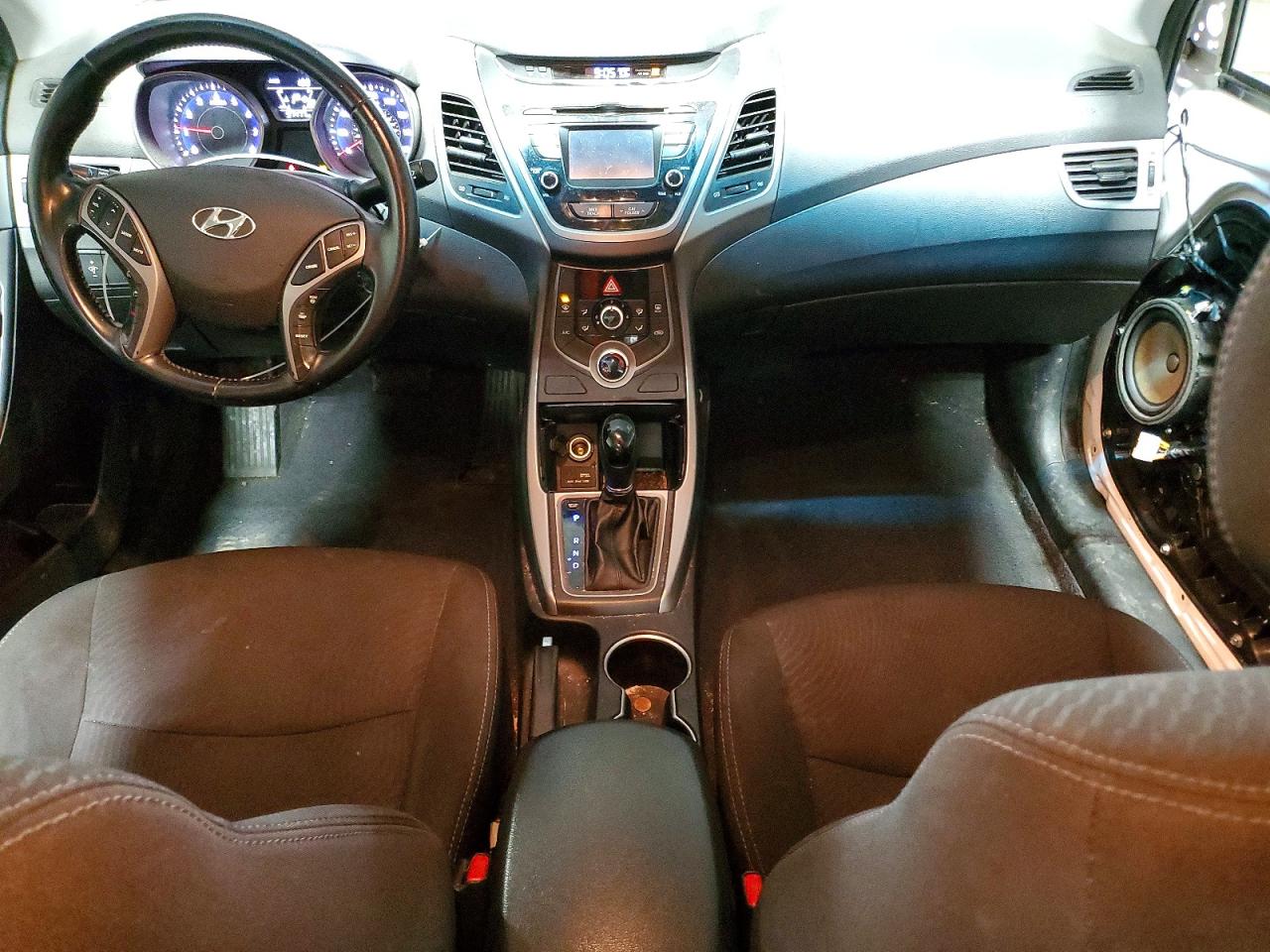 2015 HYUNDAI ELANTRA SE photo 22