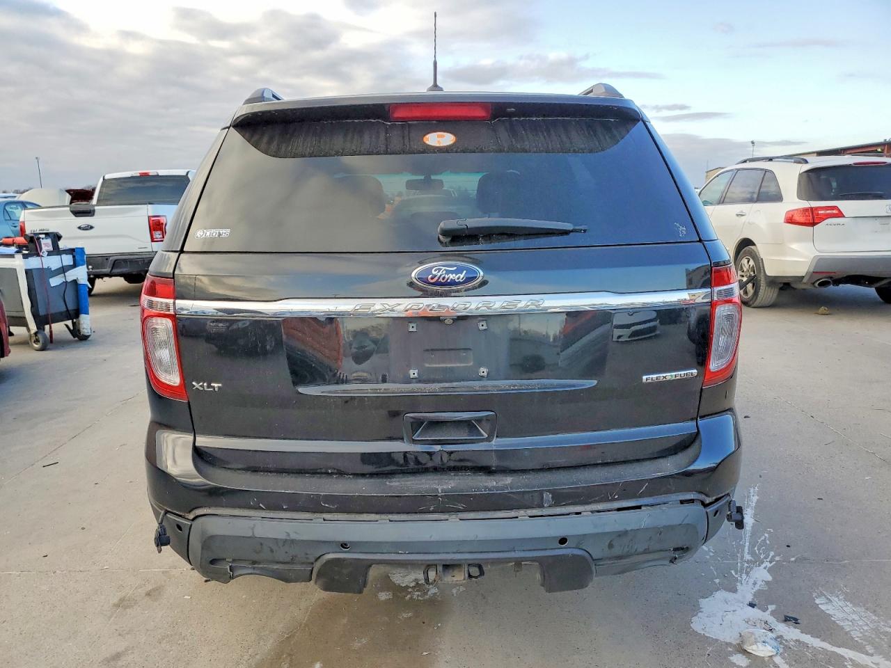 2014 FORD EXPLORER XLT photo 11