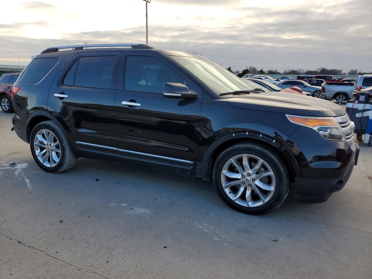 2014 FORD EXPLORER XLT photo 7