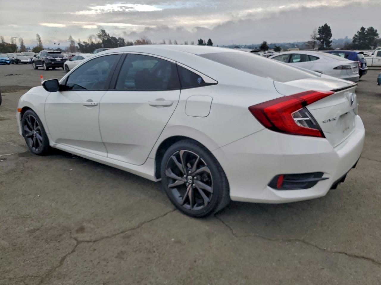 2020 HONDA CIVIC SPORT photo 3