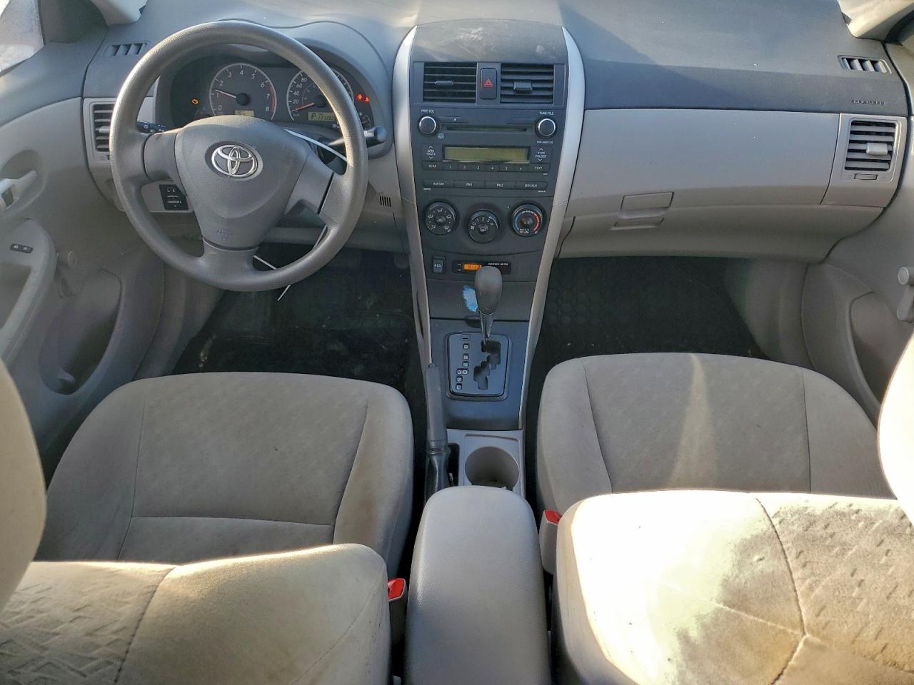 2010 TOYOTA COROLLA BASE photo 8