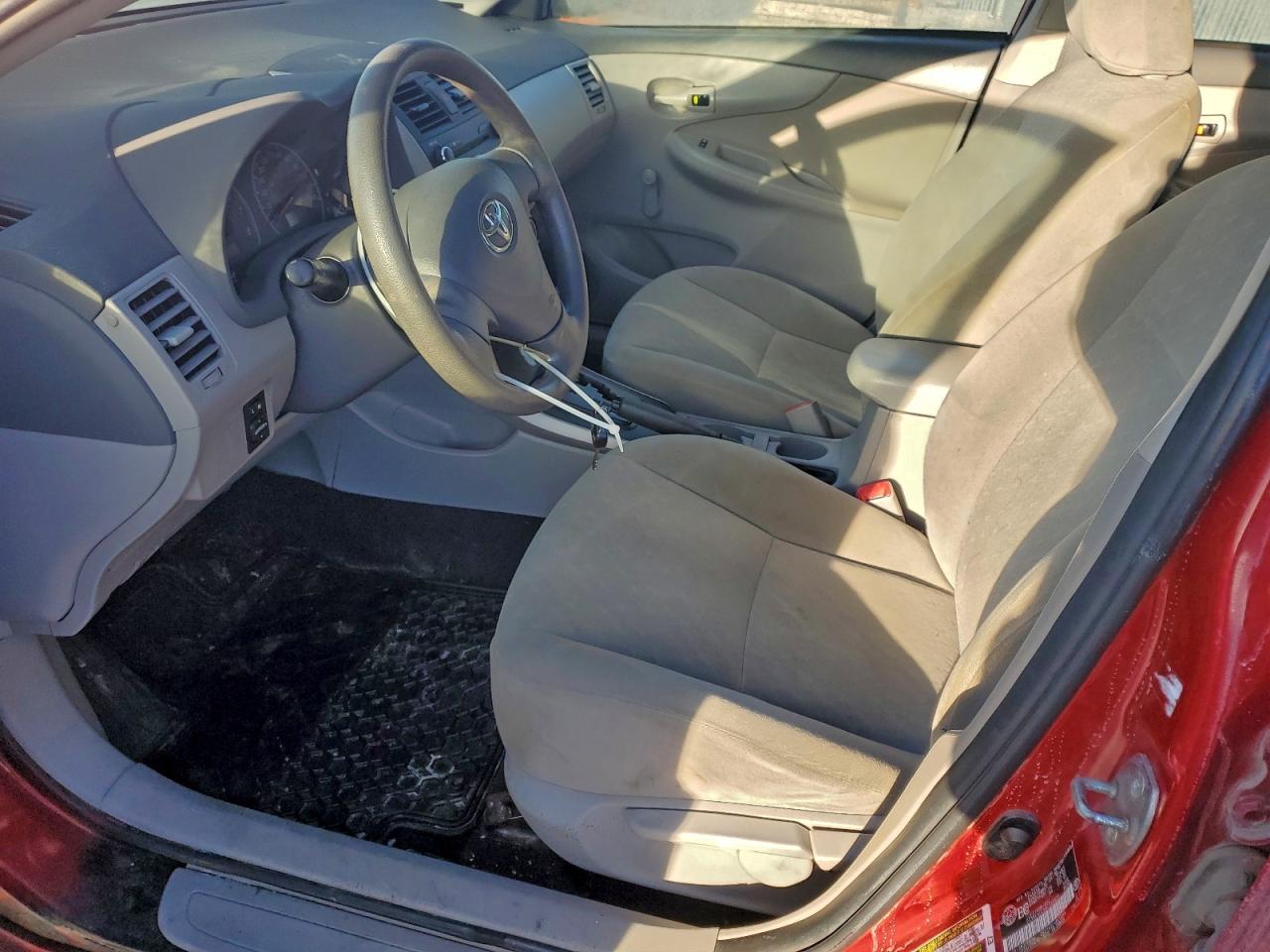 2010 TOYOTA COROLLA BASE photo 7