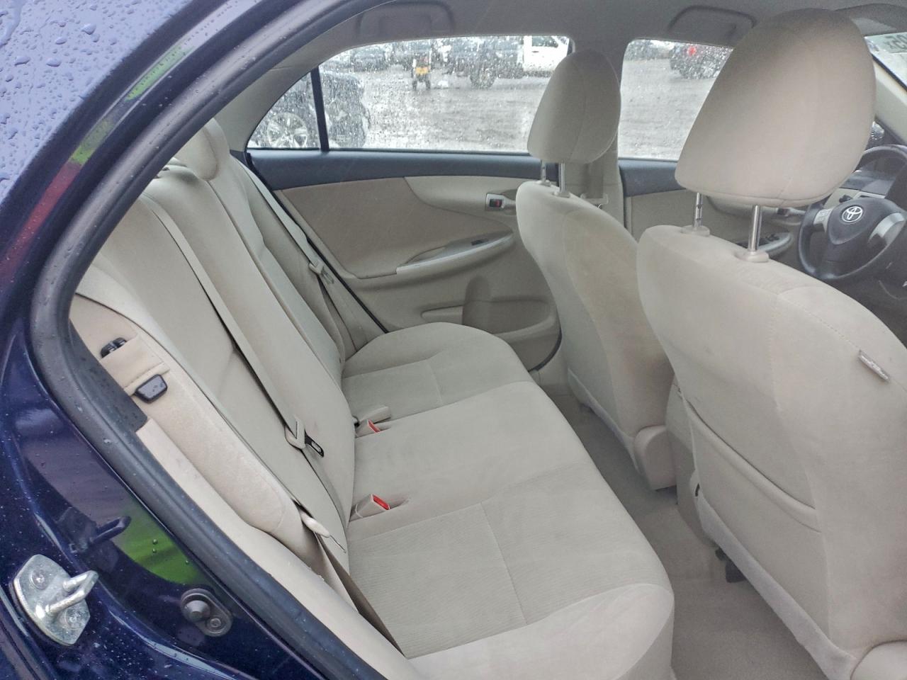 2013 TOYOTA COROLLA BASE photo 10