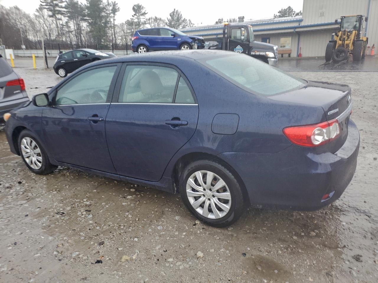 2013 TOYOTA COROLLA BASE photo 2