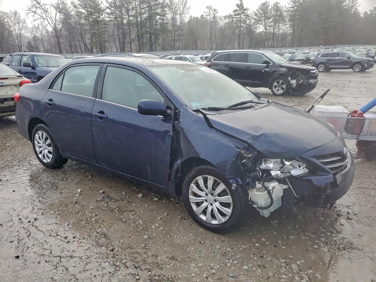 2013 TOYOTA COROLLA BASE photo 4
