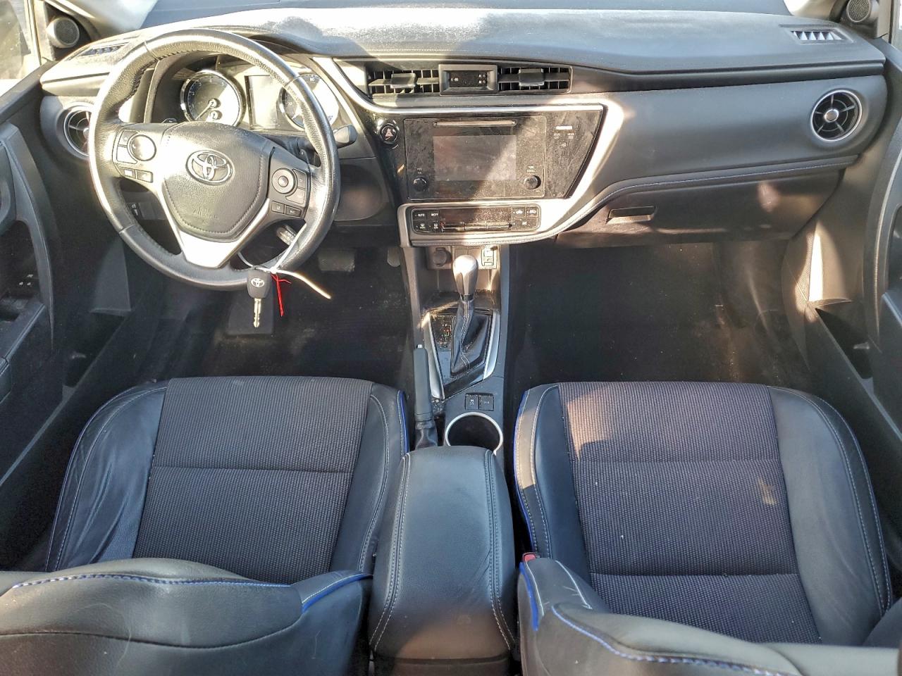2017 TOYOTA COROLLA L photo 22
