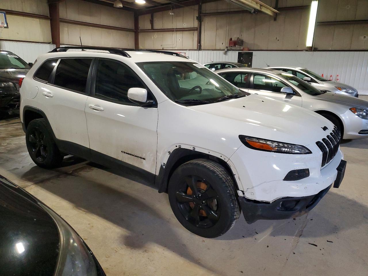 2017 JEEP CHEROKEE LIMITED photo 4