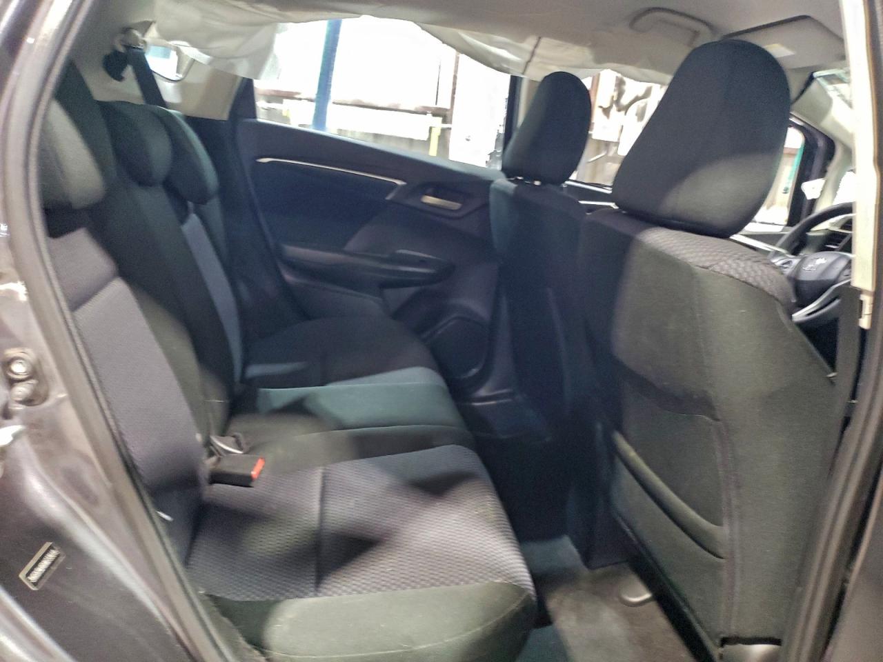 2019 HONDA FIT LX photo 31