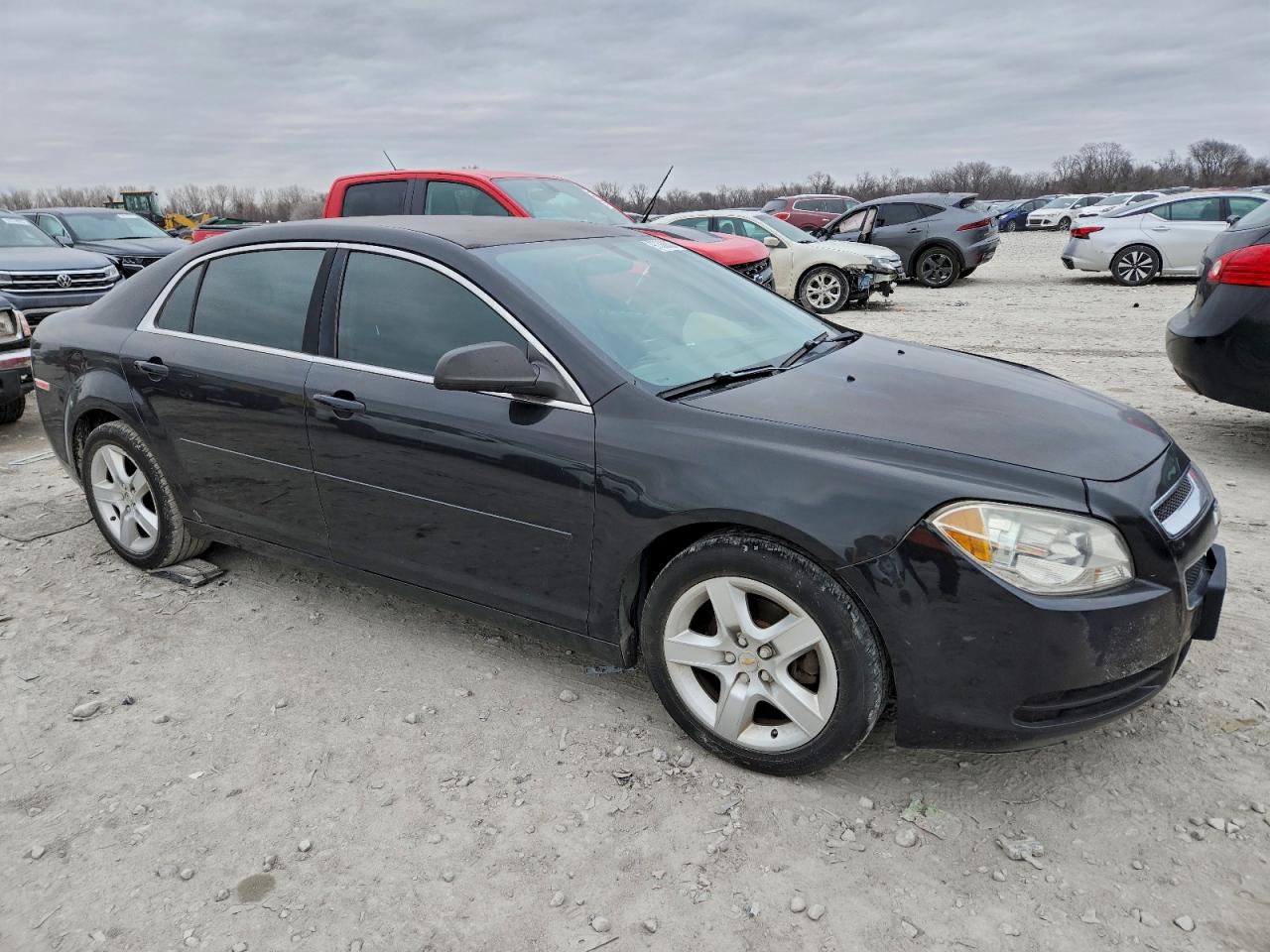 2011 CHEVROLET MALIBU LS photo 4