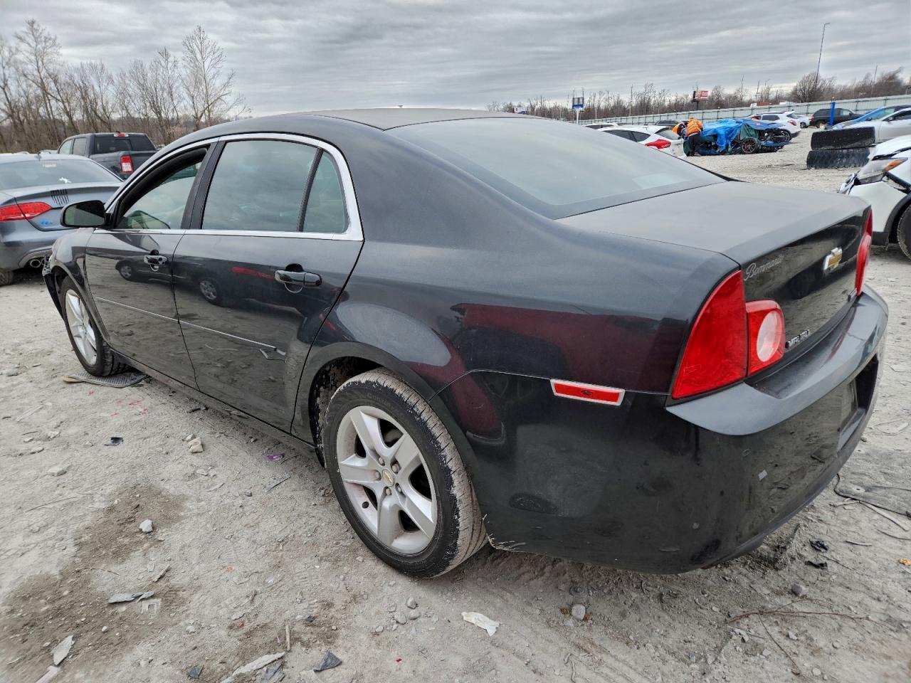 2011 CHEVROLET MALIBU LS photo 2