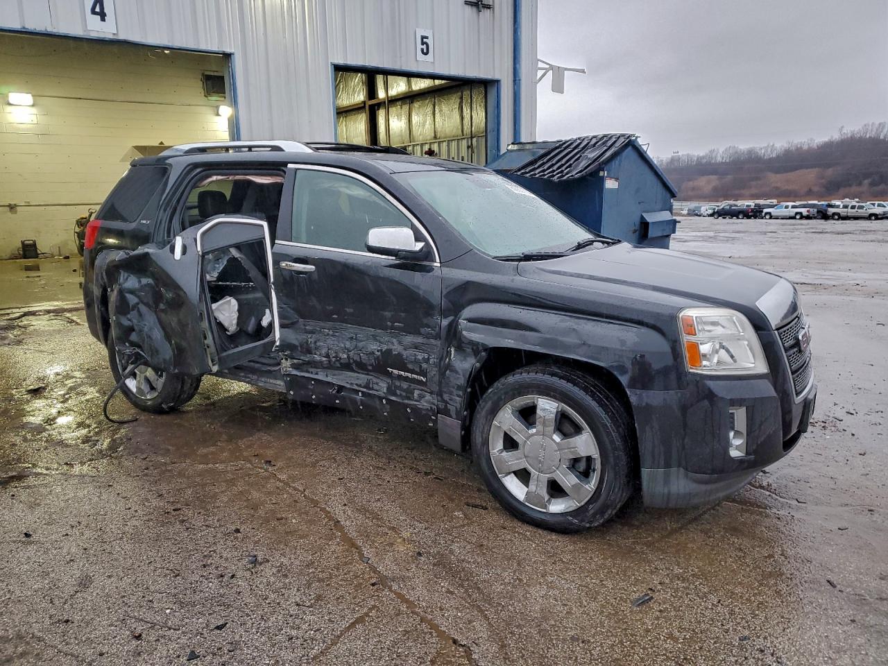 2012 GMC TERRAIN SLT photo 4