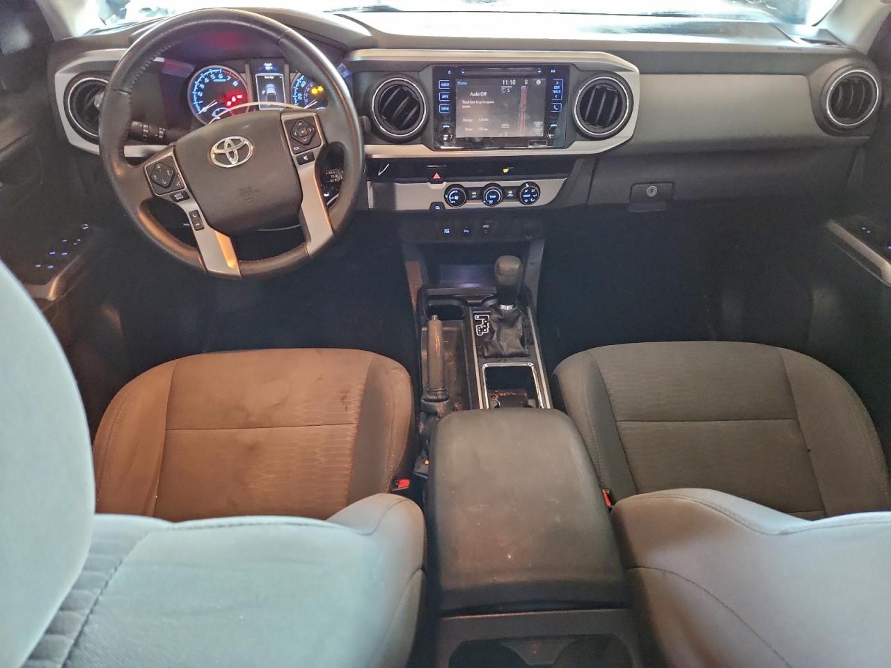 2017 TOYOTA TACOMA DOUBLE CAB photo 8