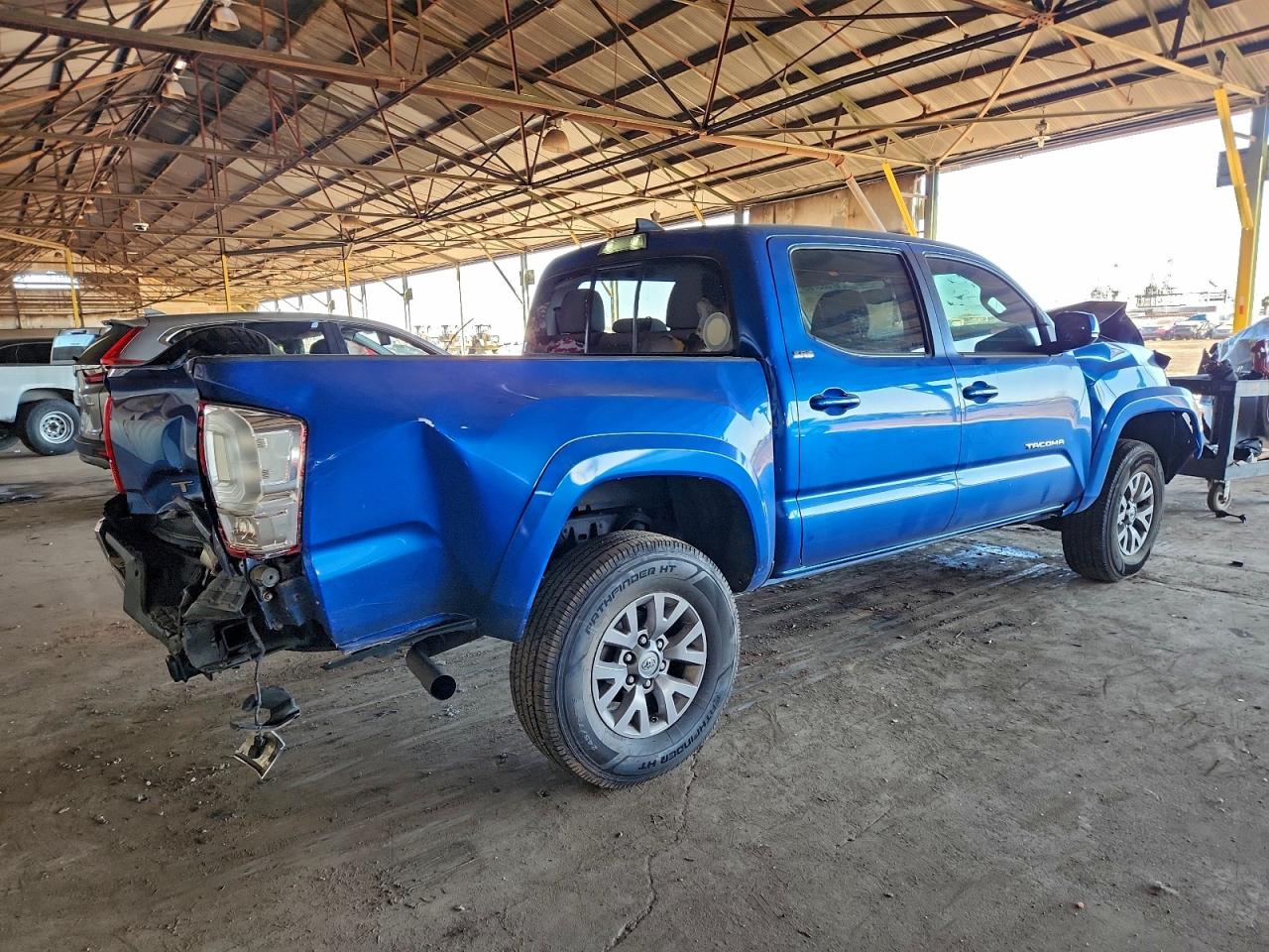 2017 TOYOTA TACOMA DOUBLE CAB photo 3