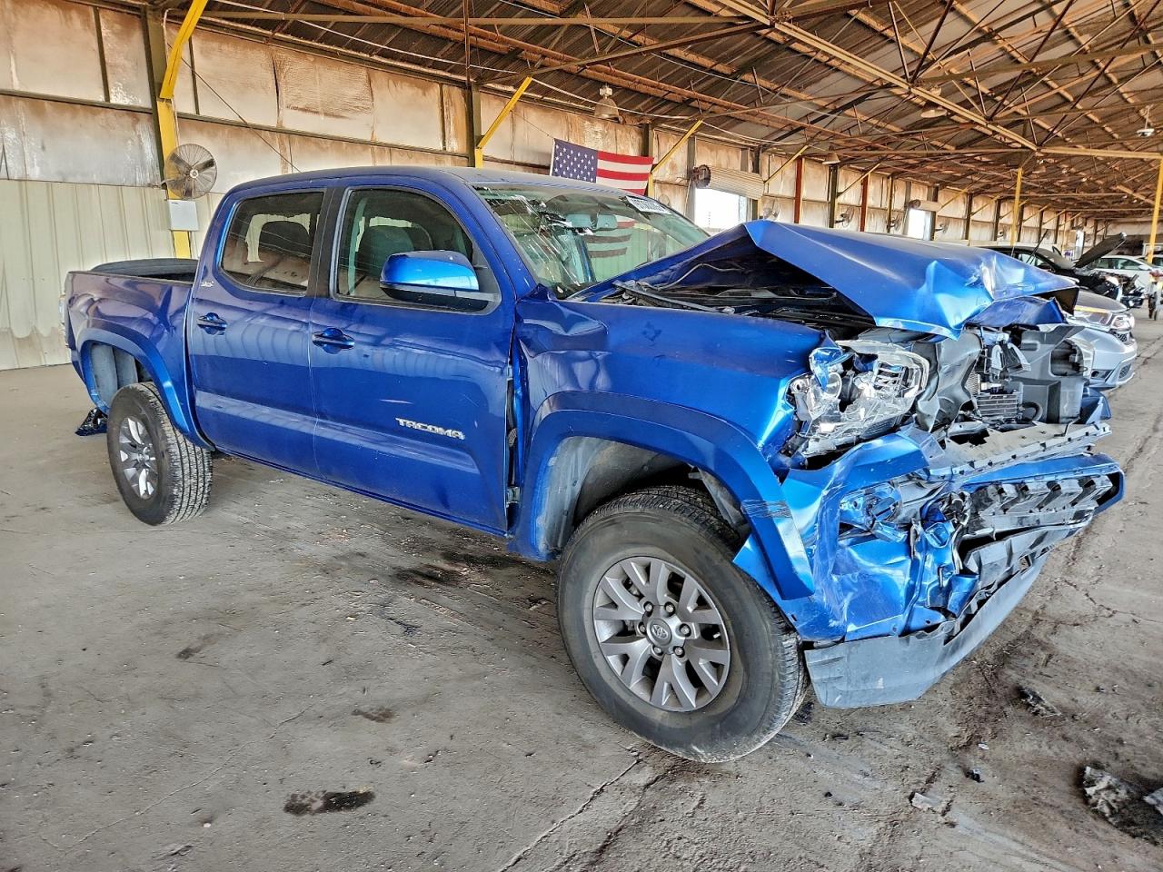 2017 TOYOTA TACOMA DOUBLE CAB photo 4
