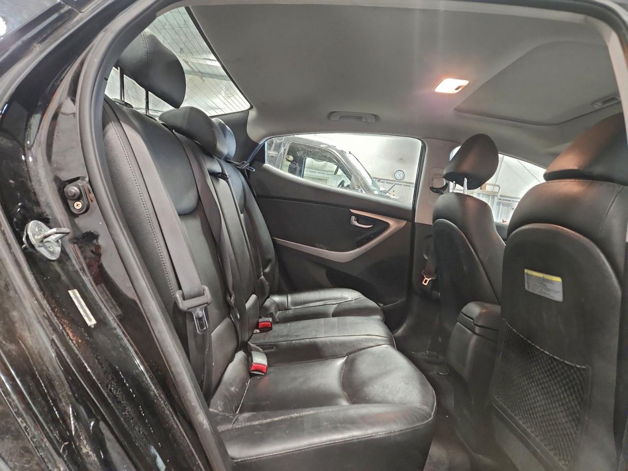 2015 HYUNDAI ELANTRA SE photo 10